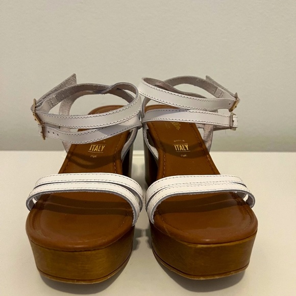 Sandals - Picture 3 of 3